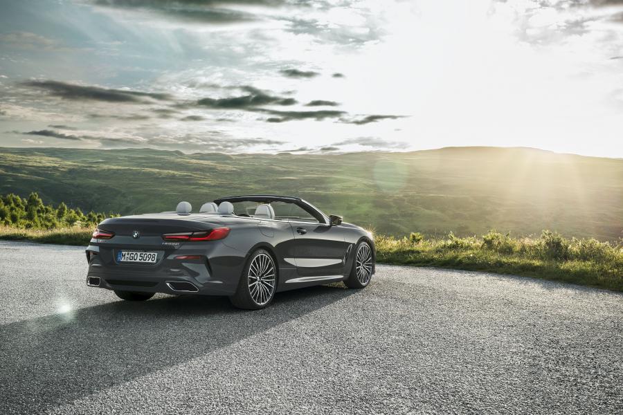  BMW M850i xDrive Convertible (G14) 2018 года  (WW) (фото 40 из 183)